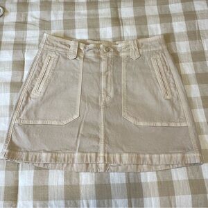 American Eagle cream cargo mini skirt